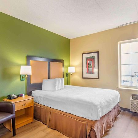 Extended Stay America Select Suites - Chicago - Lombard - Oakbrook Oakbrook Terrace Extérieur photo