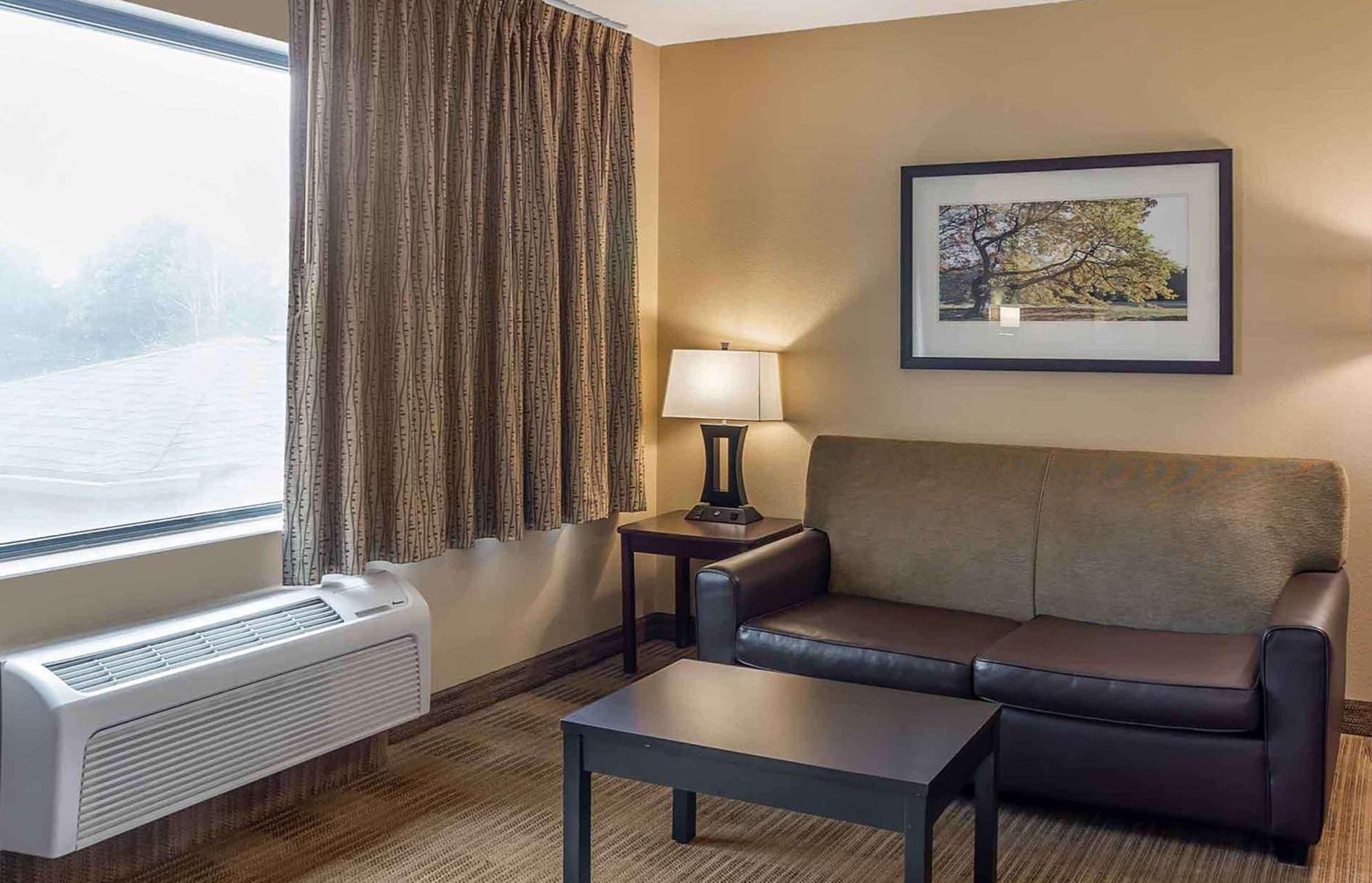 Extended Stay America Select Suites - Chicago - Lombard - Oakbrook Oakbrook Terrace Extérieur photo