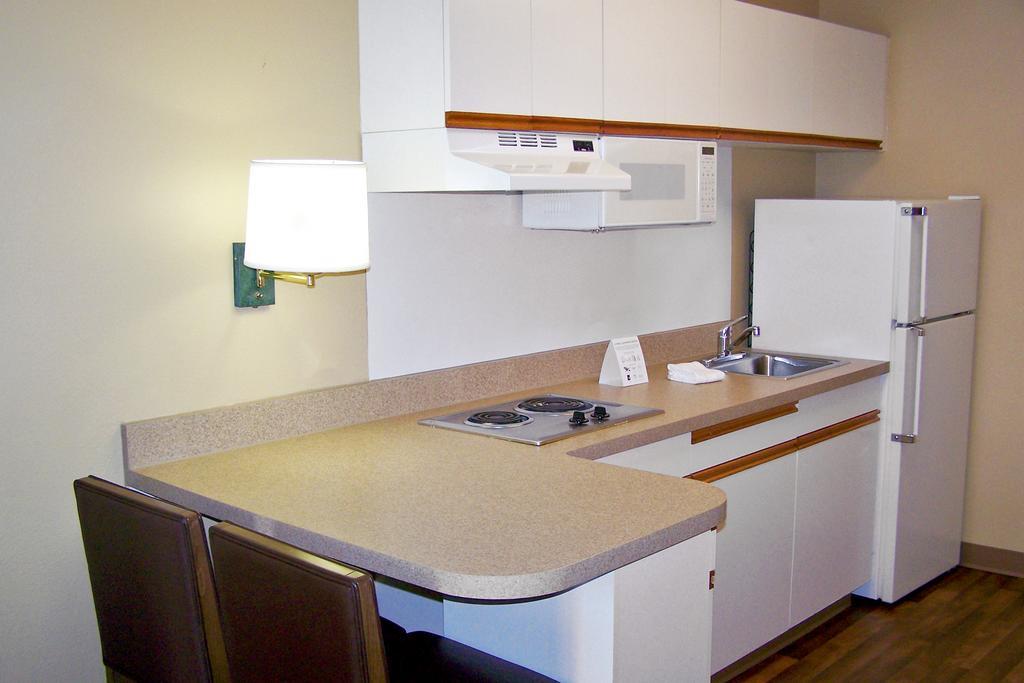 Extended Stay America Select Suites - Chicago - Lombard - Oakbrook Oakbrook Terrace Extérieur photo