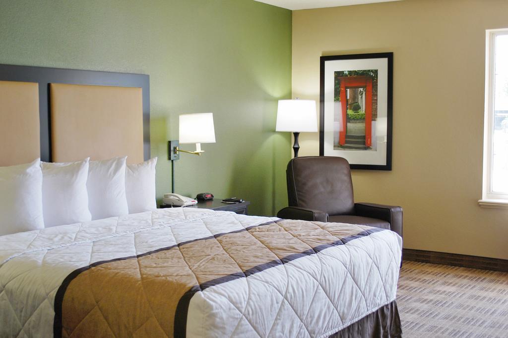 Extended Stay America Select Suites - Chicago - Lombard - Oakbrook Oakbrook Terrace Extérieur photo