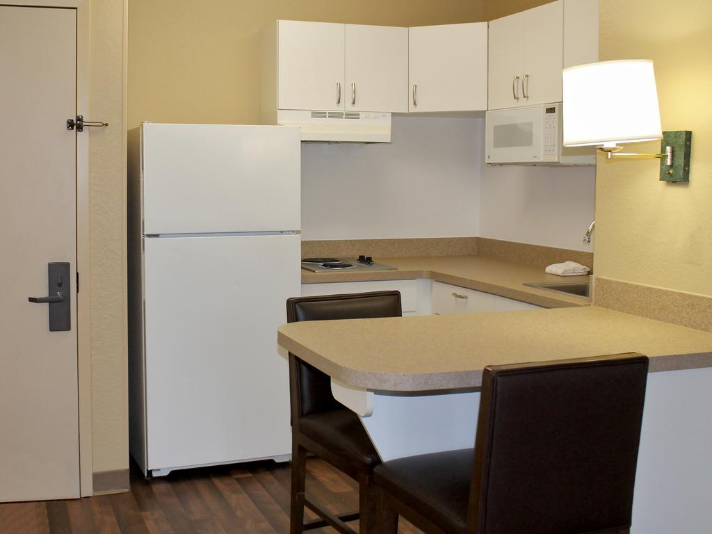Extended Stay America Select Suites - Chicago - Lombard - Oakbrook Oakbrook Terrace Extérieur photo