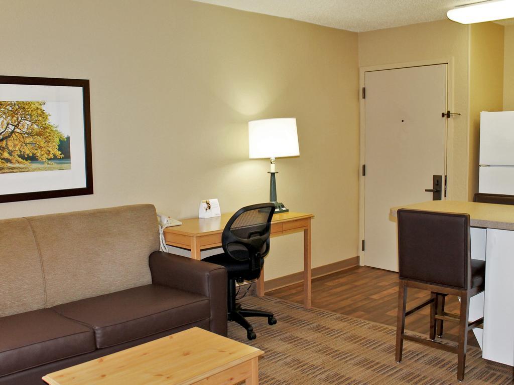 Extended Stay America Select Suites - Chicago - Lombard - Oakbrook Oakbrook Terrace Extérieur photo