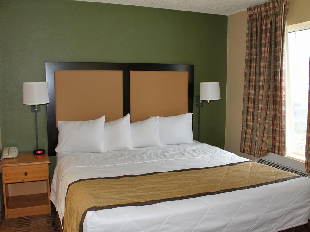 Extended Stay America Select Suites - Chicago - Lombard - Oakbrook Oakbrook Terrace Extérieur photo